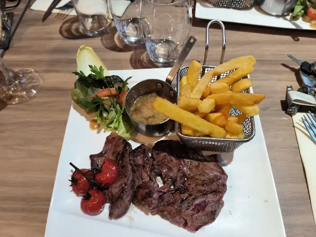 BRASSERIE RESTAURANT chez DOM suivre Hôtel Campanile_Talange_slider_image_3