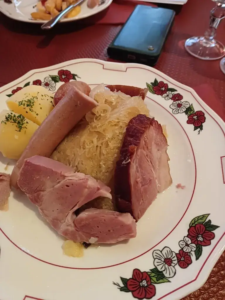 Ragui Farag_Au Vieux Strasbourg_Strasbourg_review