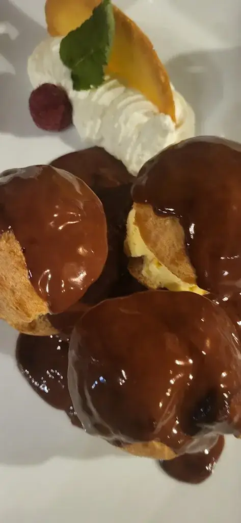 Jin Han_Aux Armes de Strasbourg_Strasbourg_review