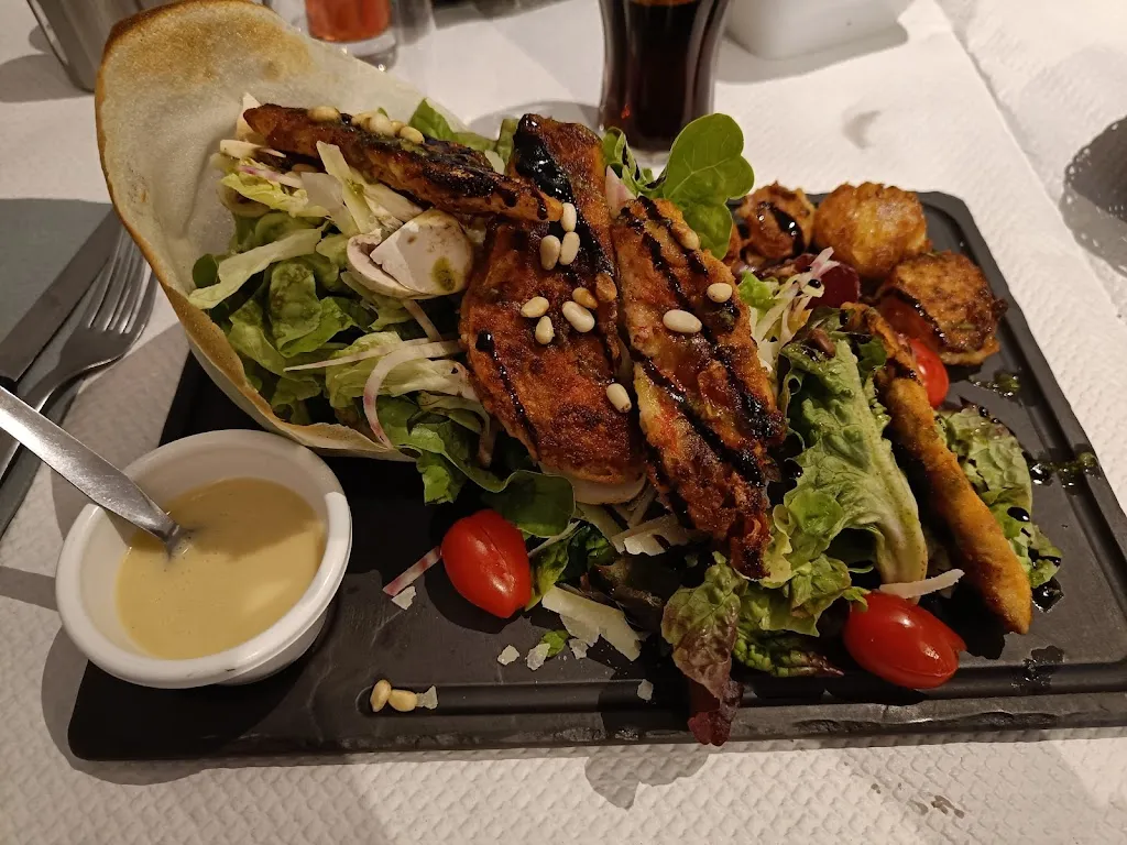 Grégoire Oosterlynck_La Riviera_Hombourg-Haut_review