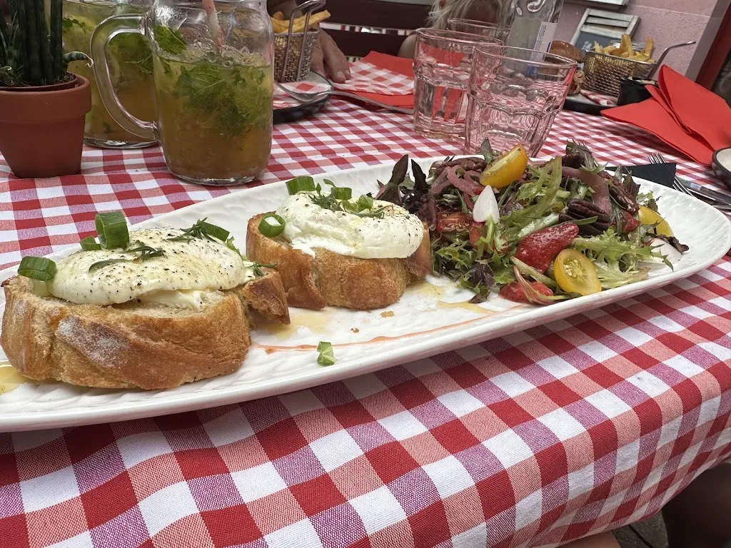 Restaurant Aux Sapins Restaurant in Thann