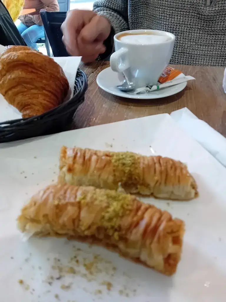 Chantal Blanc_Thé O Café_Châtel-Guyon_review