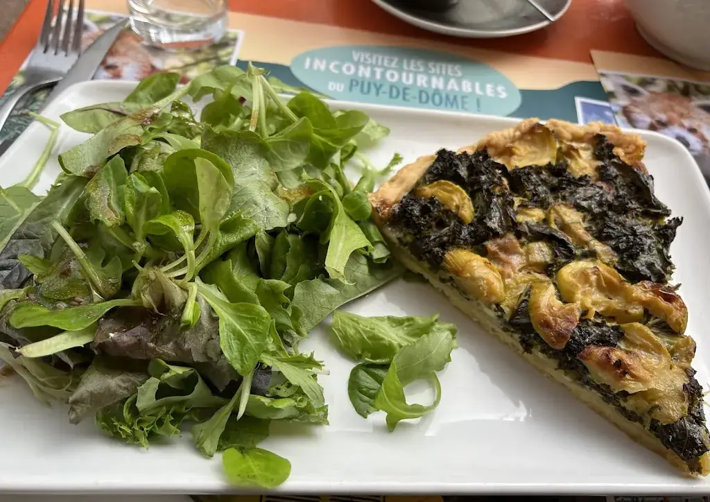 Sibel Tetik_Thé O Café_Châtel-Guyon_review