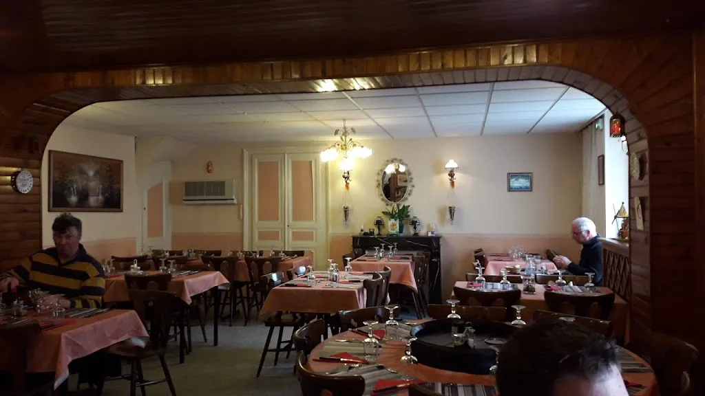 Bar , tabac , l’espérance restaurant in Tours-sur-Marne