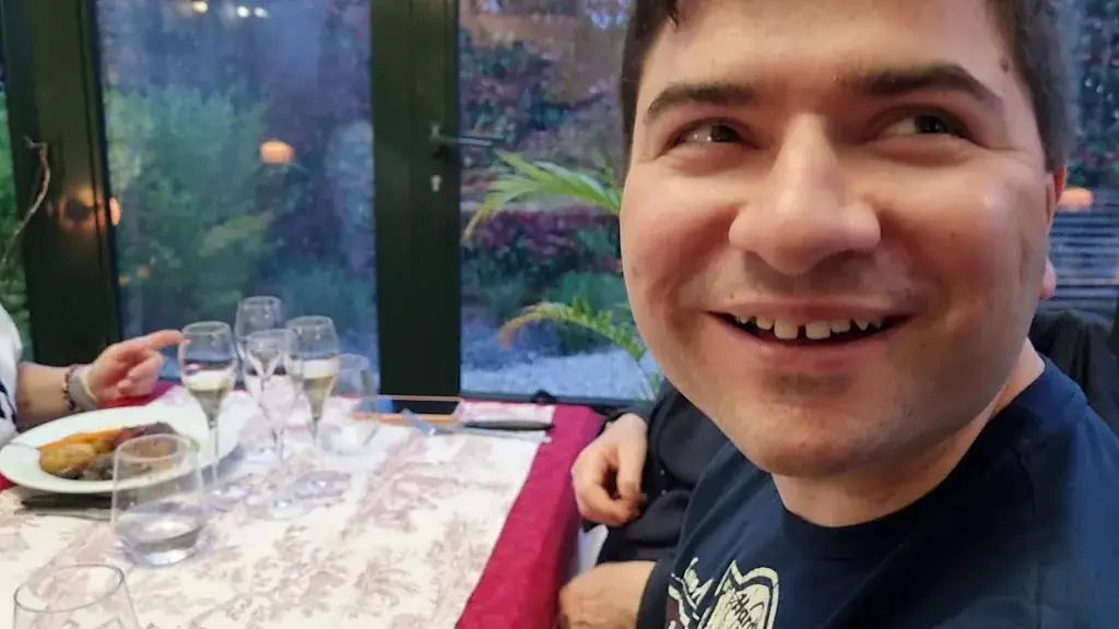 Le Clos Des Lys Restaurant_Tours-sur-Marne_slider_image_2