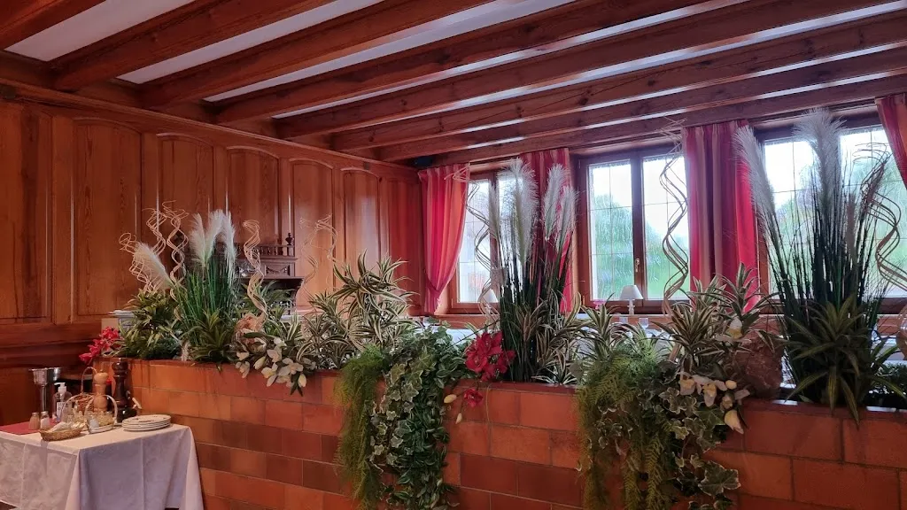 Jean-Luc Godard_Logis Hôtel de la Poste_Urmatt_review