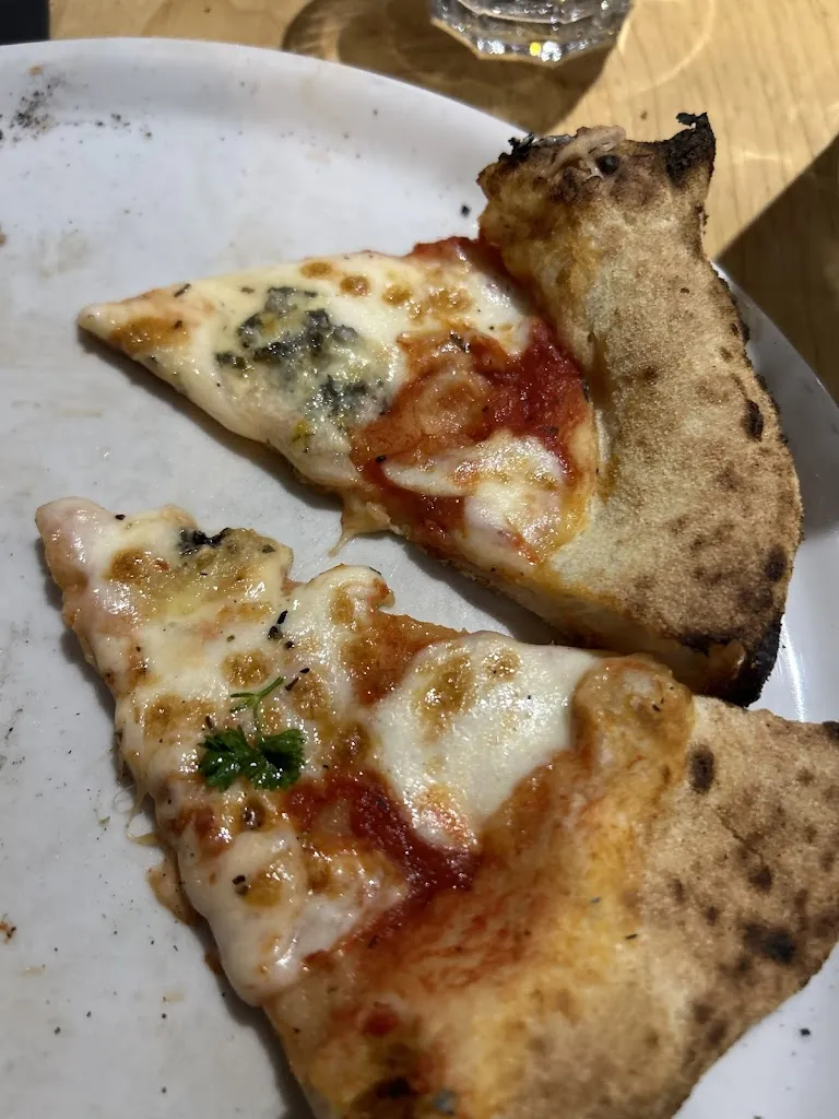 Pizza & Basta_Châtel-Guyon_slider_image_3