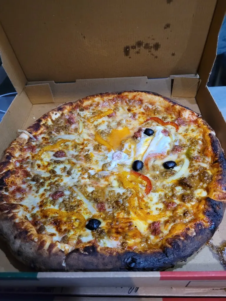 Steph.H_Salam Pizza_Uckange_review