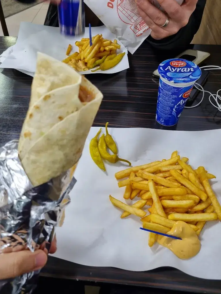 Abdurrahman Calkin_Snack Anatolia Uckange_Uckange_recensione