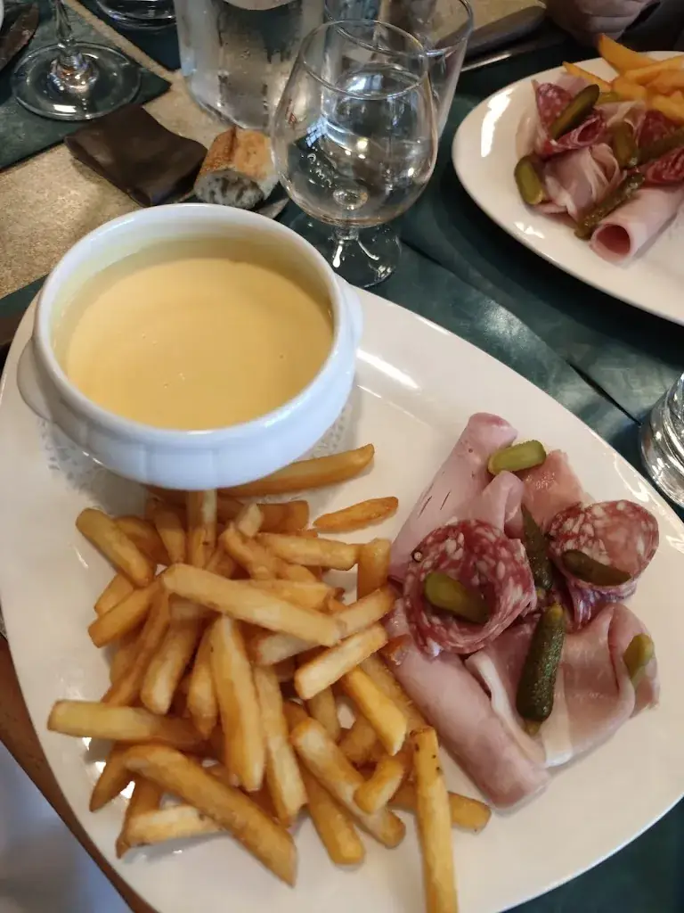 christine boucoux_Restaurant Arcombelle_Val-de-Meuse_review