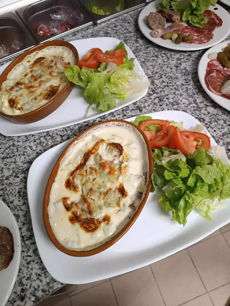 Restaurant pizzeria La Taverne_Chomérac_slider_image_2