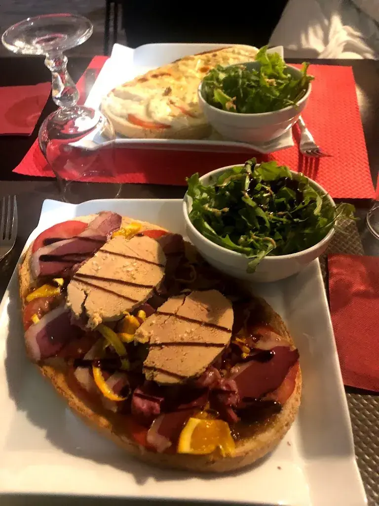 Restaurant des Colonnes Restaurant in Chomérac