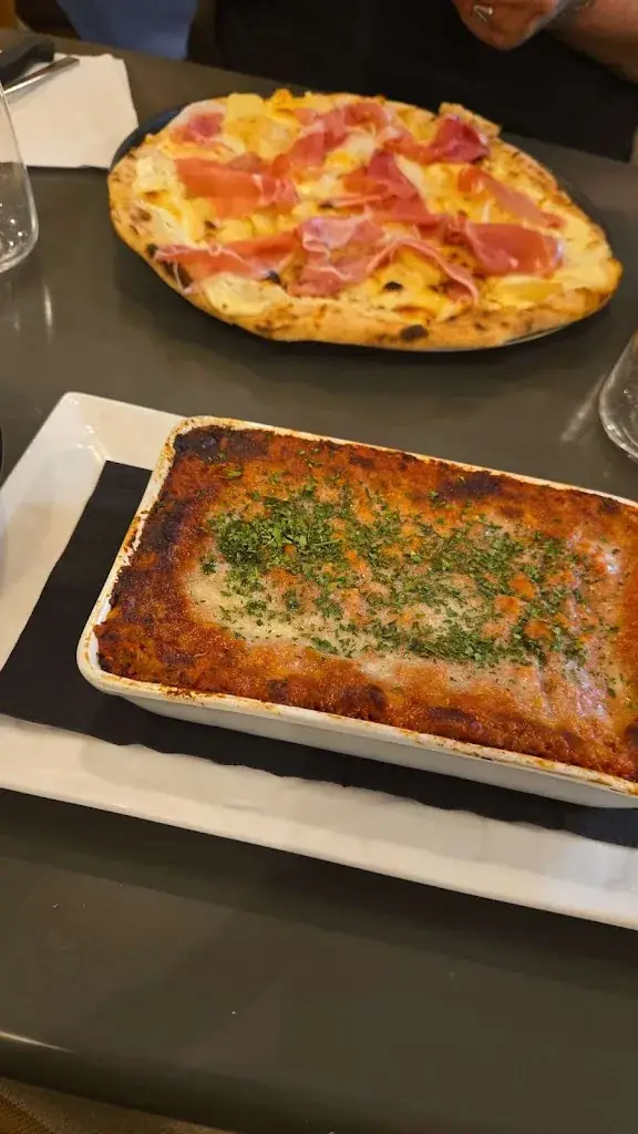 Julie Abdeslam_Eat’alia_Verny_review