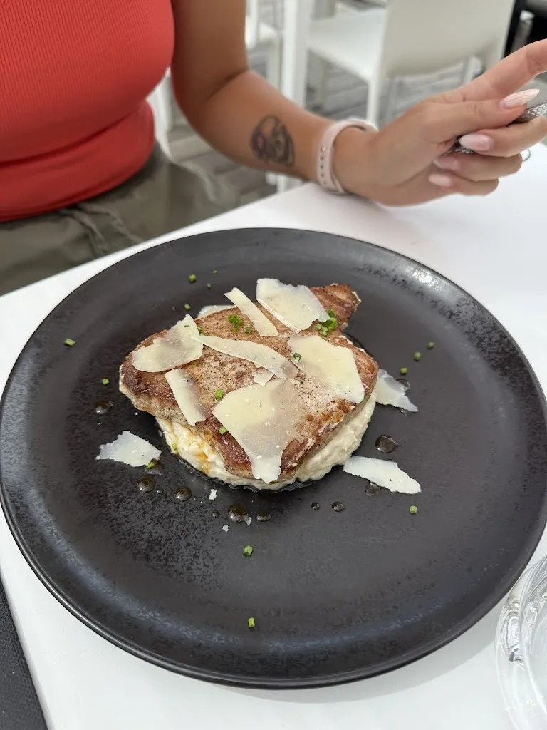 Nicolino Tuttofare_L'entrevue_Blancs-Coteaux_review