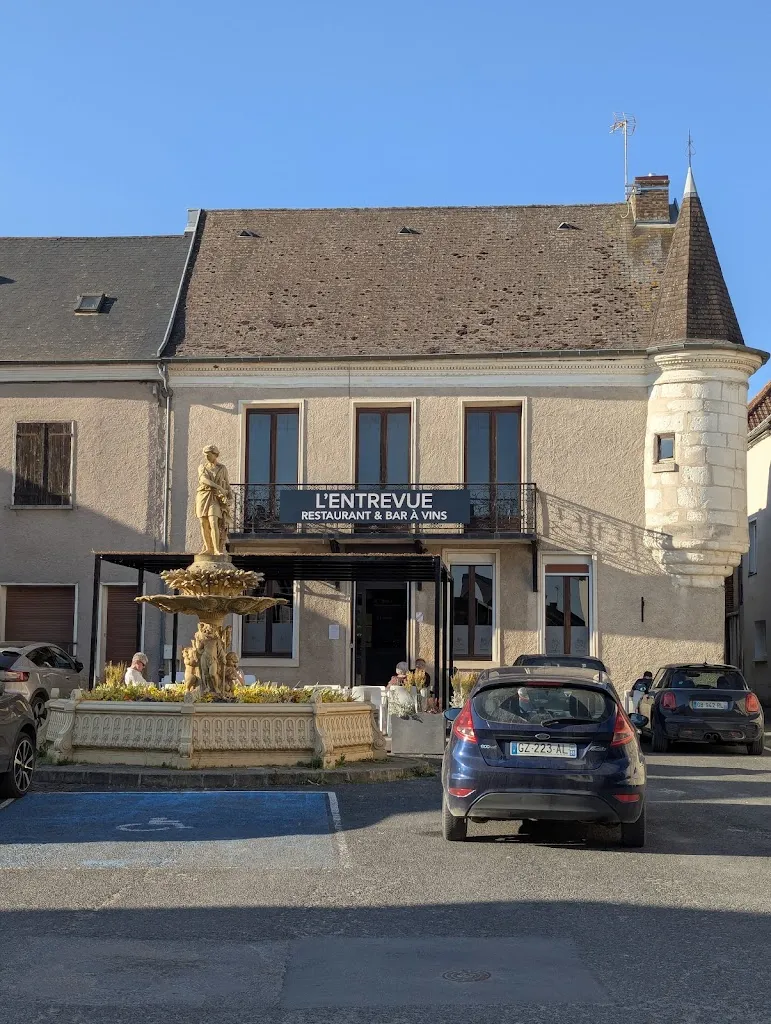 M S_L'entrevue_Blancs-Coteaux_review