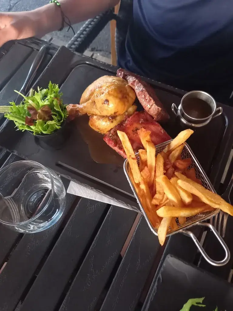 Menu_Restaurant A TABLE..._Vagney_image_7