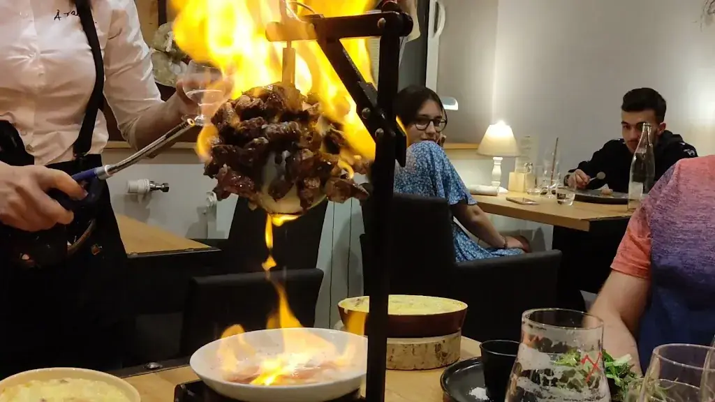 Restaurant A TABLE..._Vagney_slider_image_2