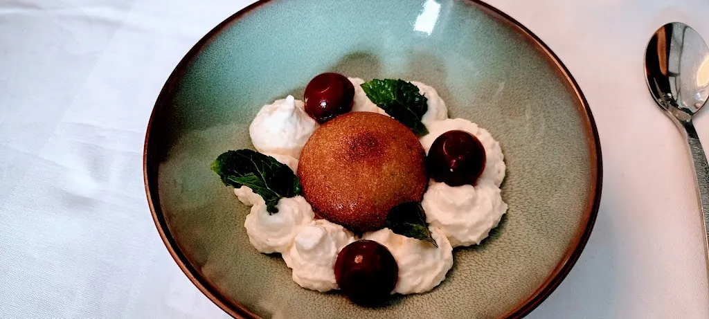 RESTAURANT LES LILAS_Vagney_slider_image_2