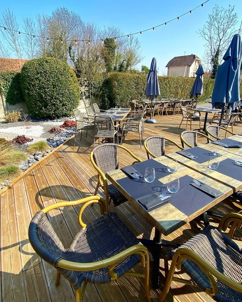 Bistrot de la Gare Prunay restaurant in Prunay