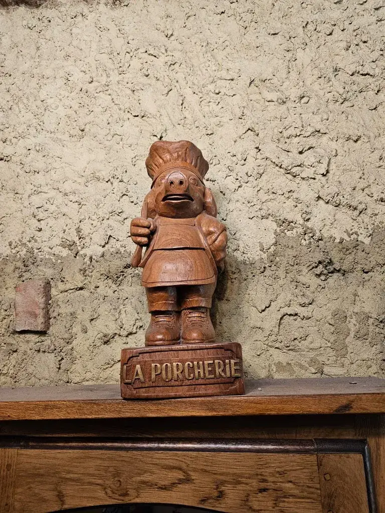 Veronique_La Porcherie_Vigy_review