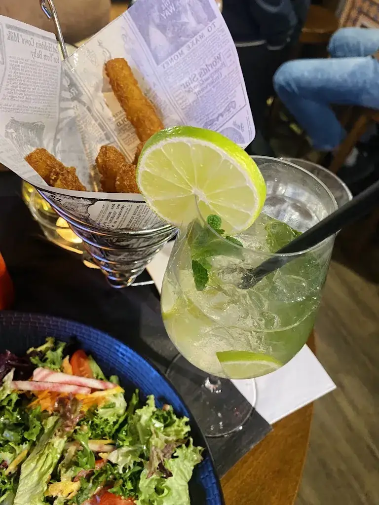 Léa Legrand_Black Horse_Morges_avis