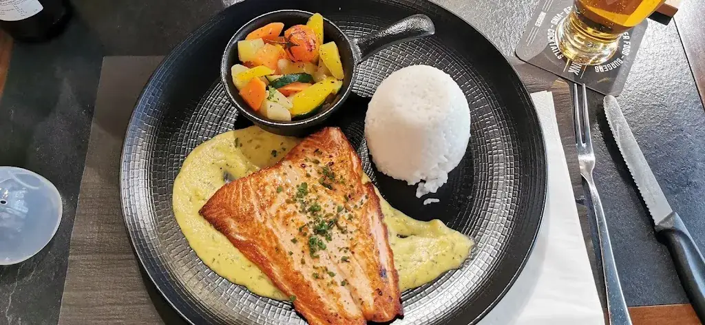 Nipawan Barilier_Black Horse_Morges_avis