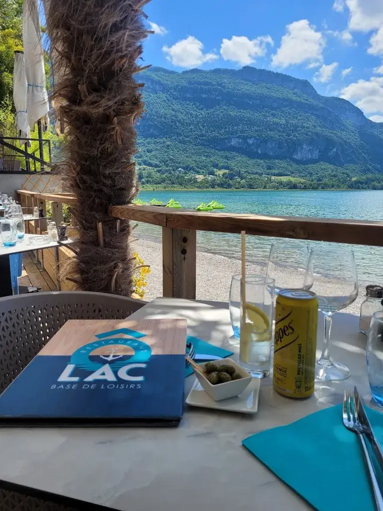 Josephine Staunton_Ô Lac !_Chindrieux_review