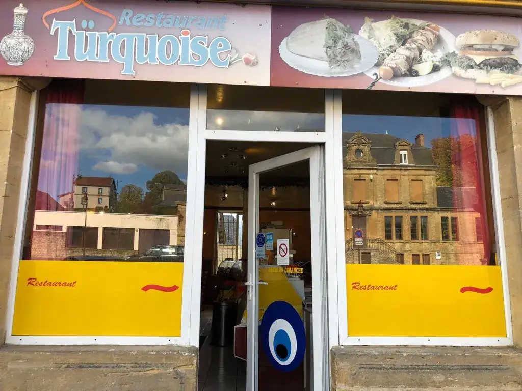 Restaurant Turquoise_Vivier-au-Court_slider_image_1