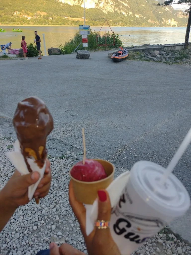 Leslie-Anne Lucol_Chez Gust_Chindrieux_review