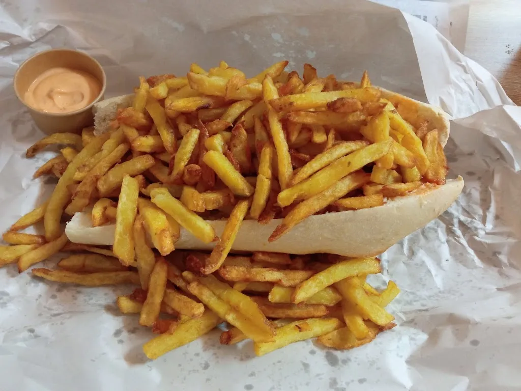 Friterie De La Forge restaurant in Bois