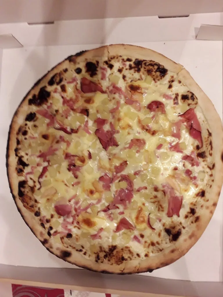 Estelle Stoll_May Pizza'S_Weitbruch_review