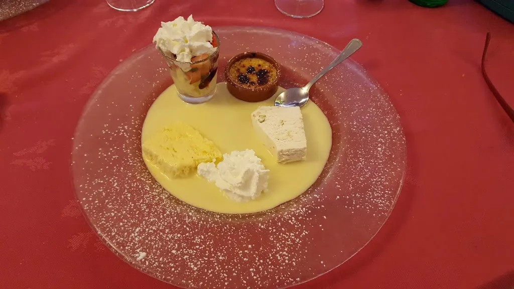 Michel Roekens_La vie en Rose_Vireux-Molhain_review