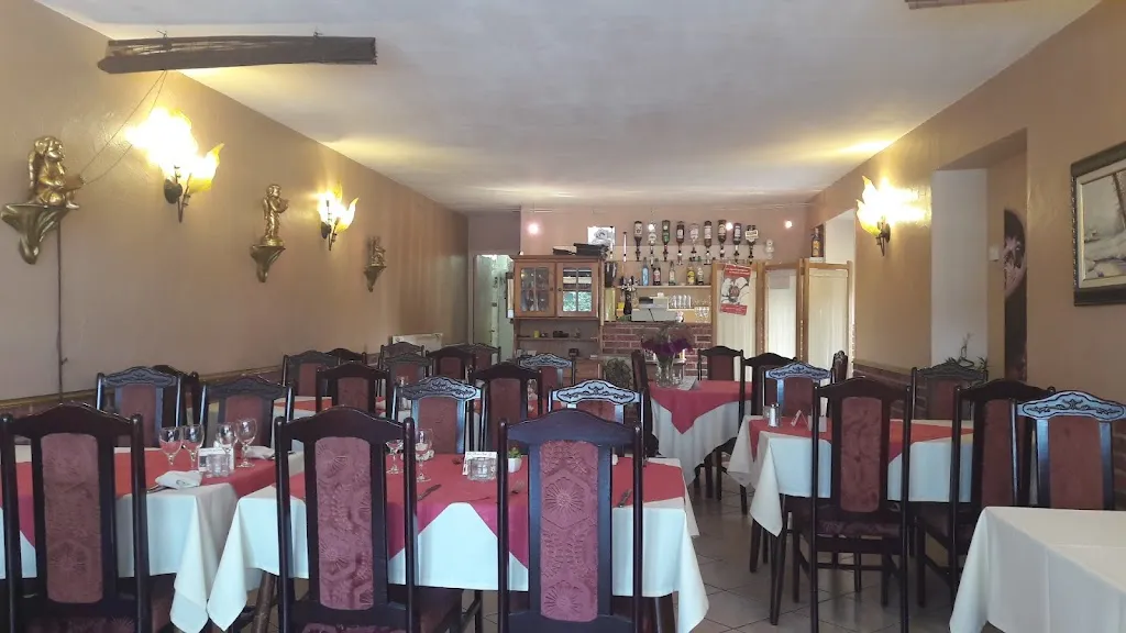 La vie en Rose restaurant in Vireux-Molhain