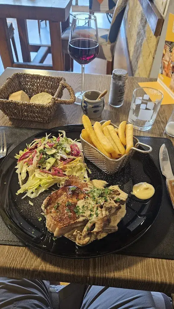 Regis Chessum_Le Grain de Sel_Vireux-Molhain_review