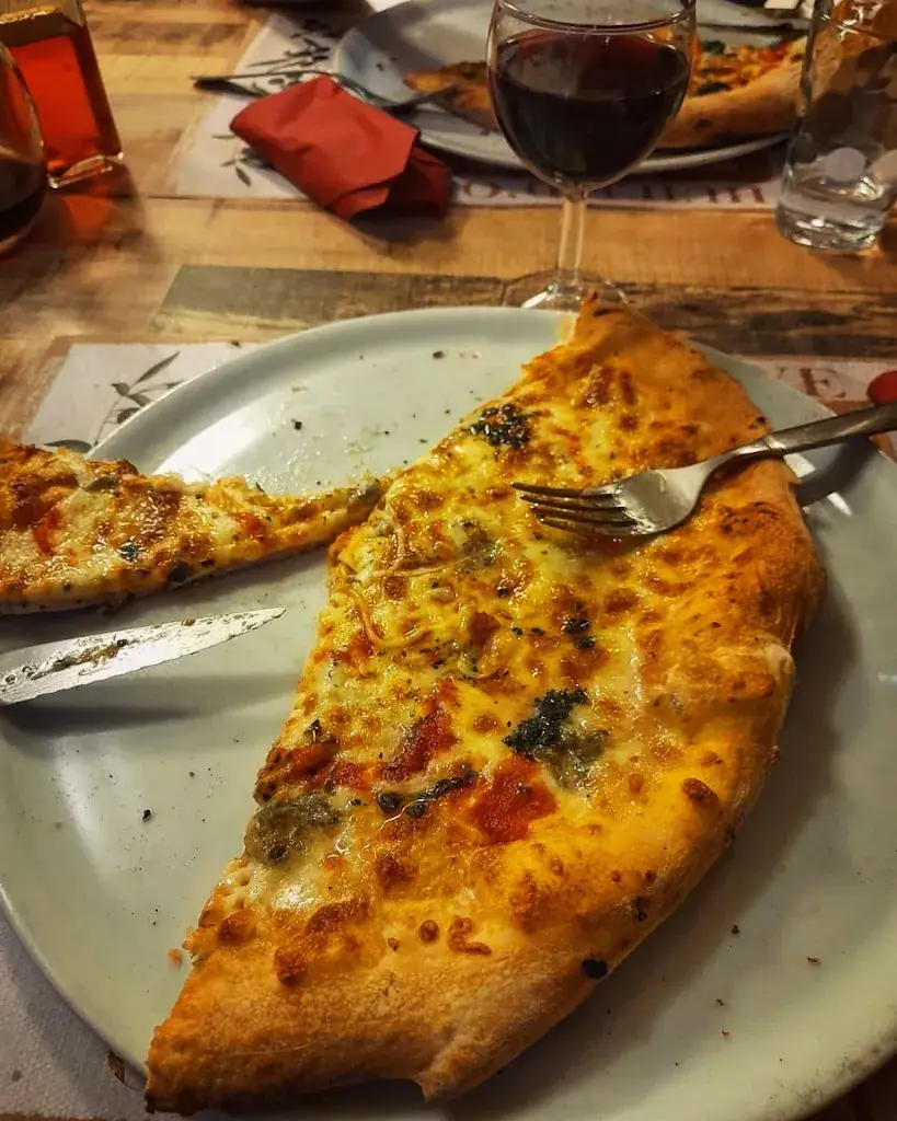 Amande Lambotte_CHEZ SALVATORE_Vireux-Wallerand_avis