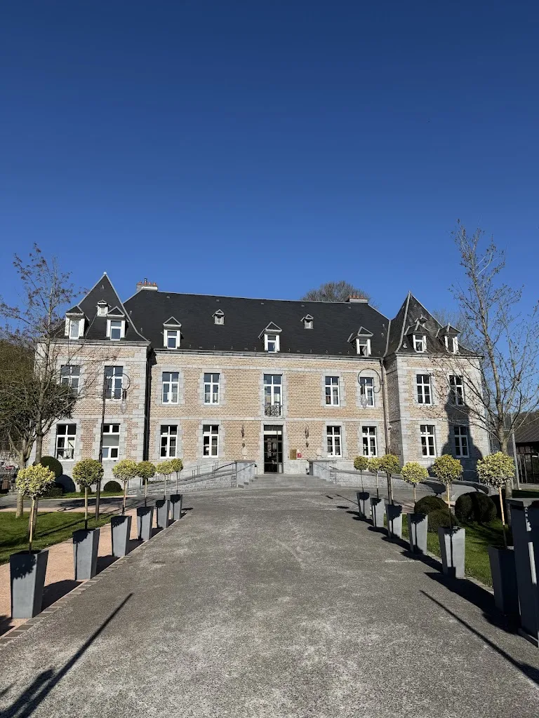 Dana S_Château de Wallerand_Vireux-Wallerand_review