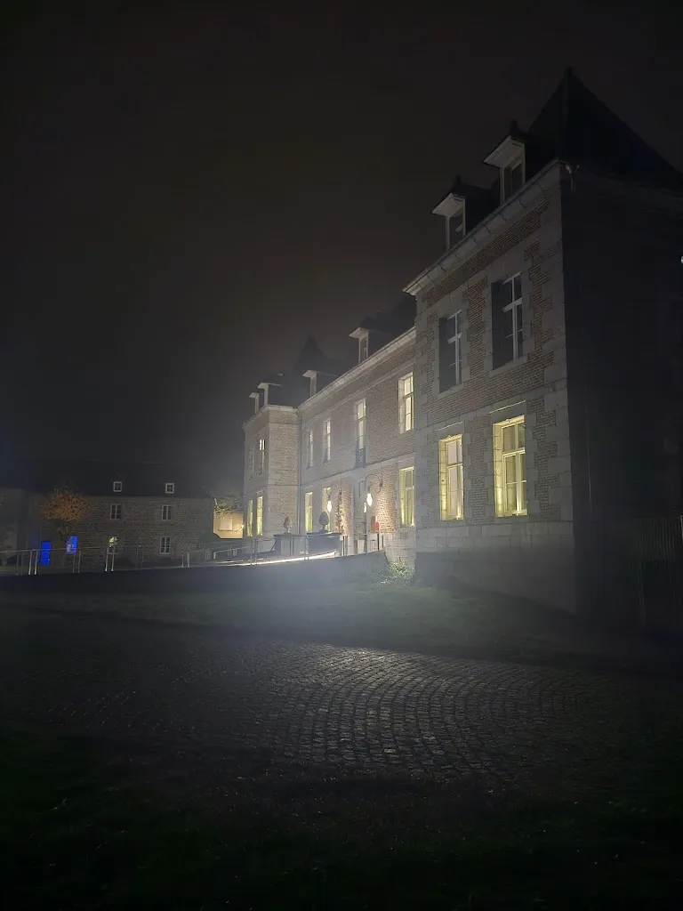 Tich Mcnulty_Château de Wallerand_Vireux-Wallerand_review