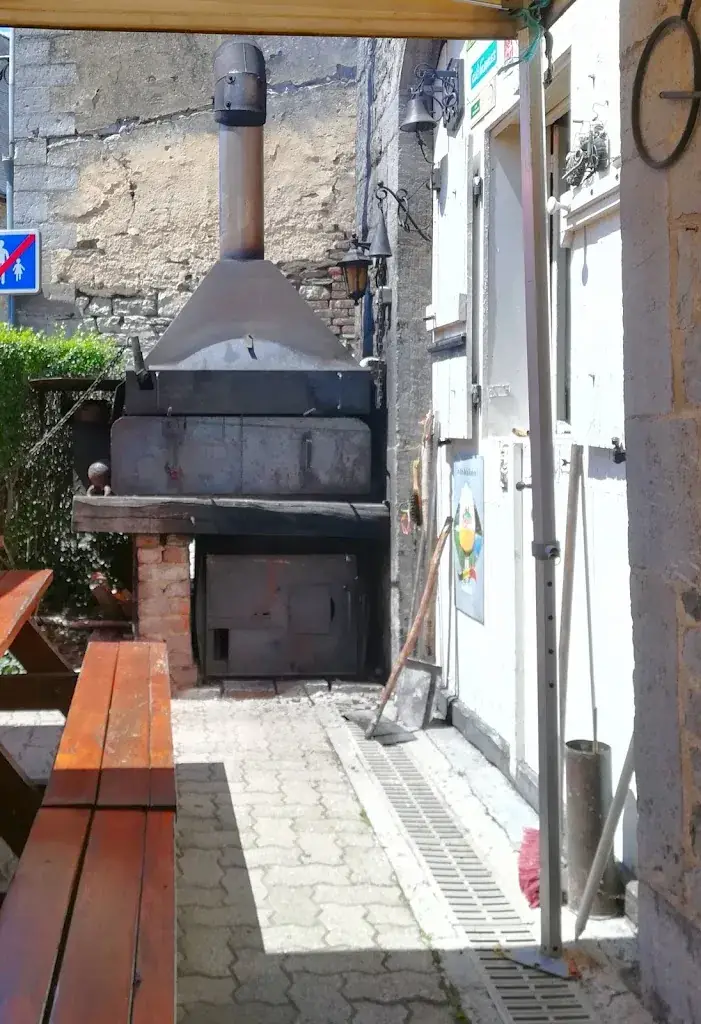 Paulo (djmiranda15)_La causerie des lilas_Hierges_review