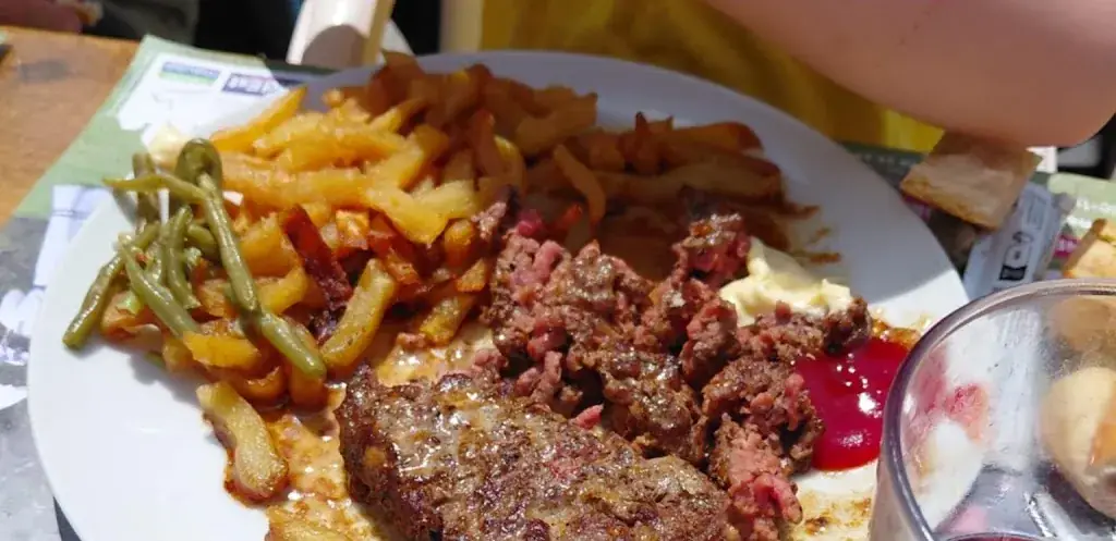 Noelle Henry_Restaurant Les Essarts_Nonsard-Lamarche_review