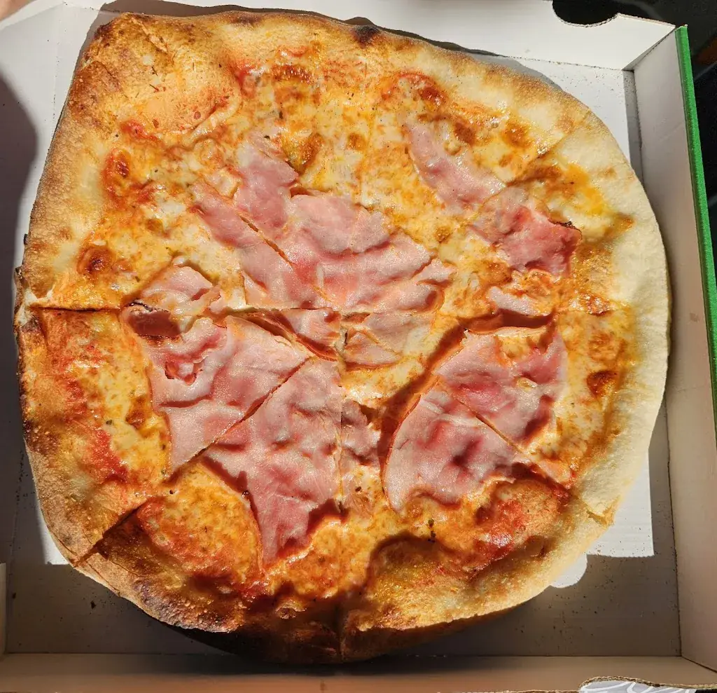 LRAUSHA_TOTO PIZZ'A CHAVANOD_Chavanod_review