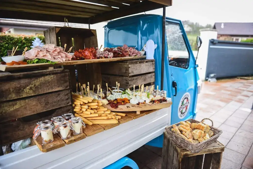 TOTO PIZZ'A CHAVANOD restaurant in Chavanod