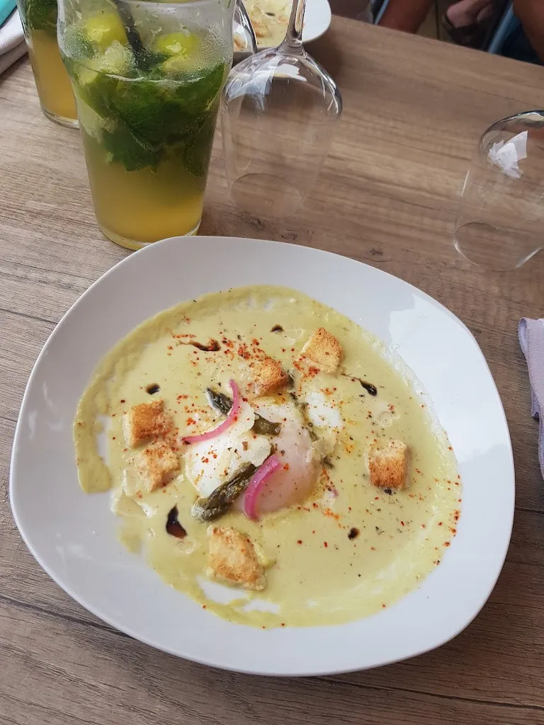 Anne-Cécile Drelon_540 Escale Gourmande_Chavanod_review