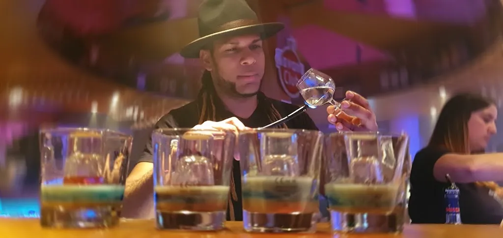 BOCA CICA_Wisches_slider_image_2