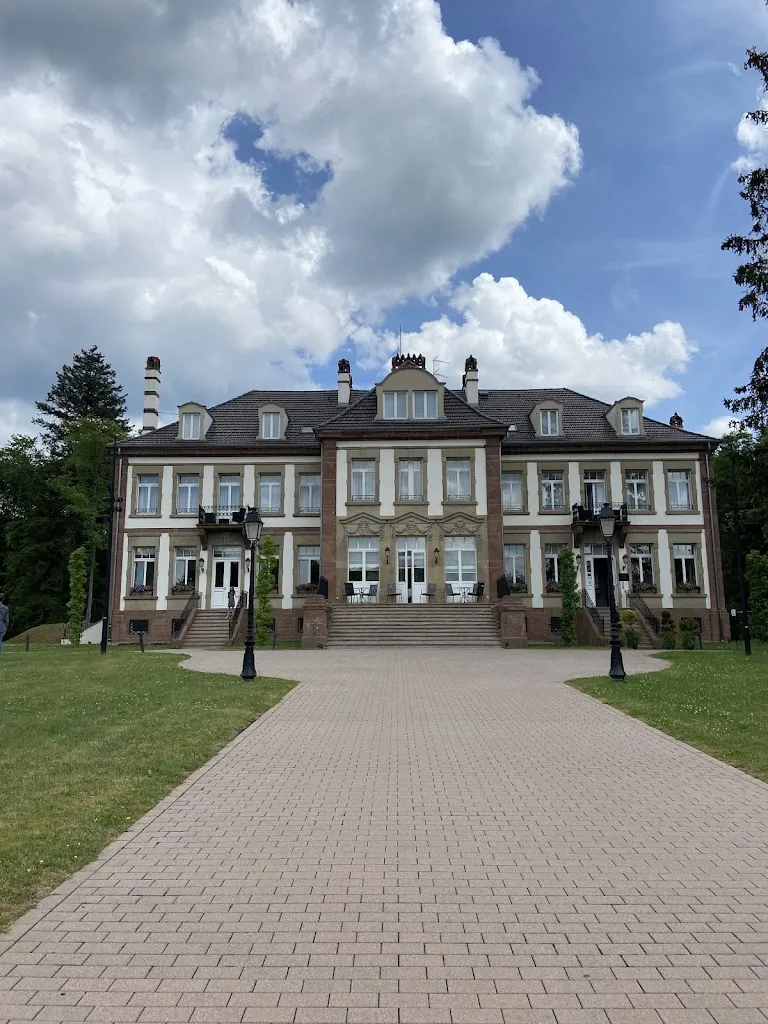 Mandy Booth_Château Hochberg_Wingen-sur-Moder_review