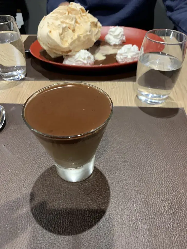 erina cosic_Aux 2 Sapins_Xonrupt-Longemer_review