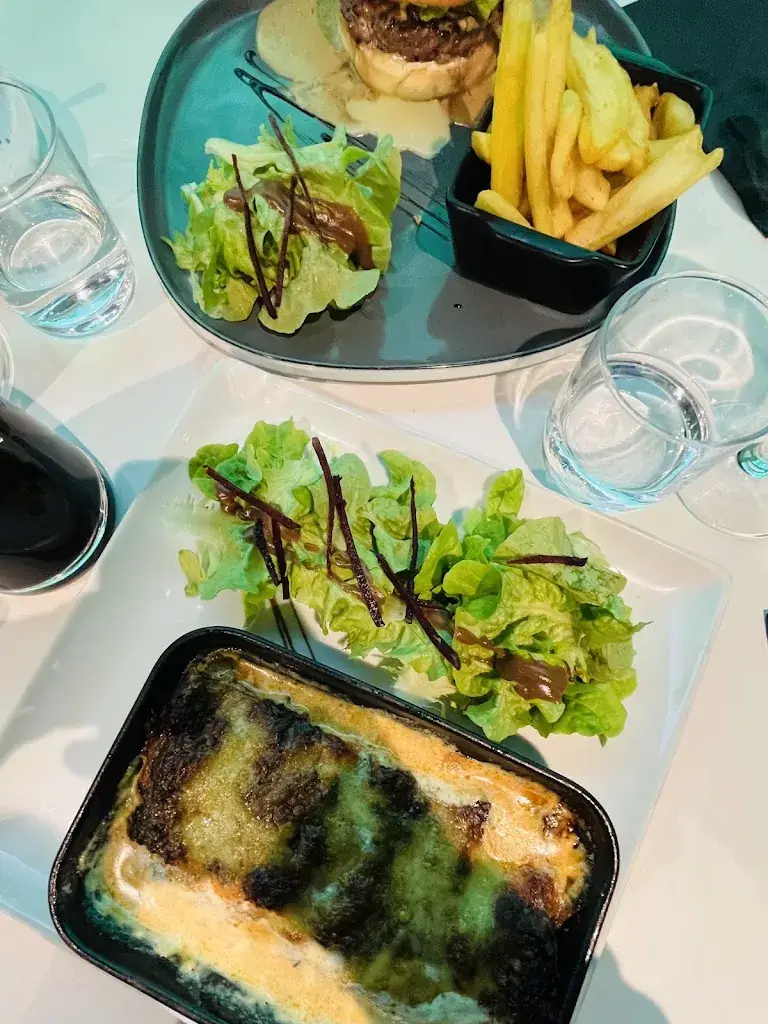 Anthony Megevand_Café-Brasserie Le Taravo_Seynod_review