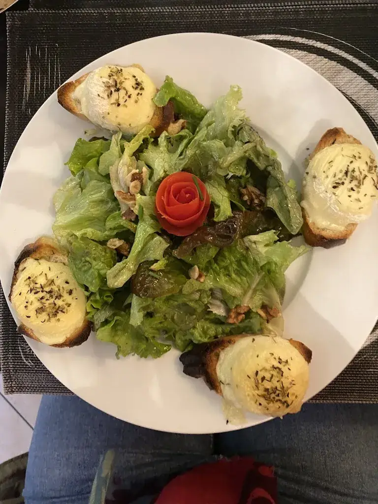 Tina Marinkovich_Restaurant Saint Honore_Vouziers_review