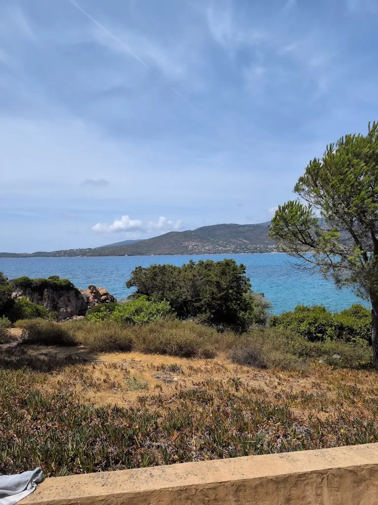 Fabien Lefebvre_La Planque_Abbeville_review