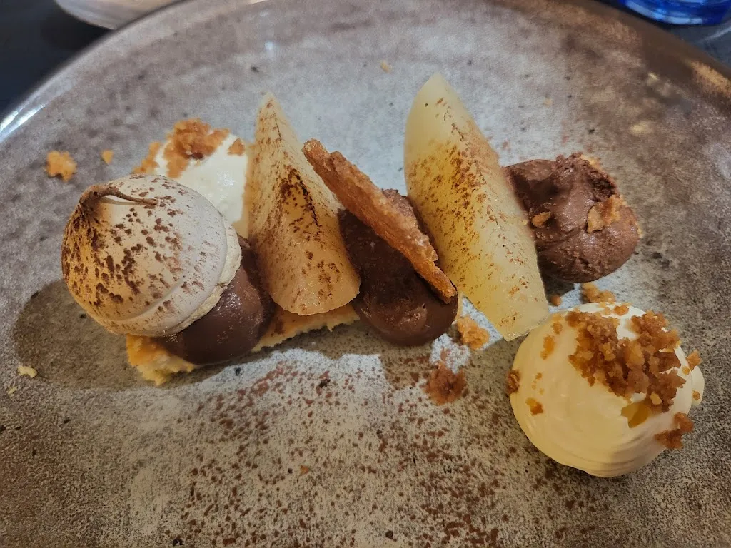 Manuela Calais_Auberge de Gicourt_Agnetz_review