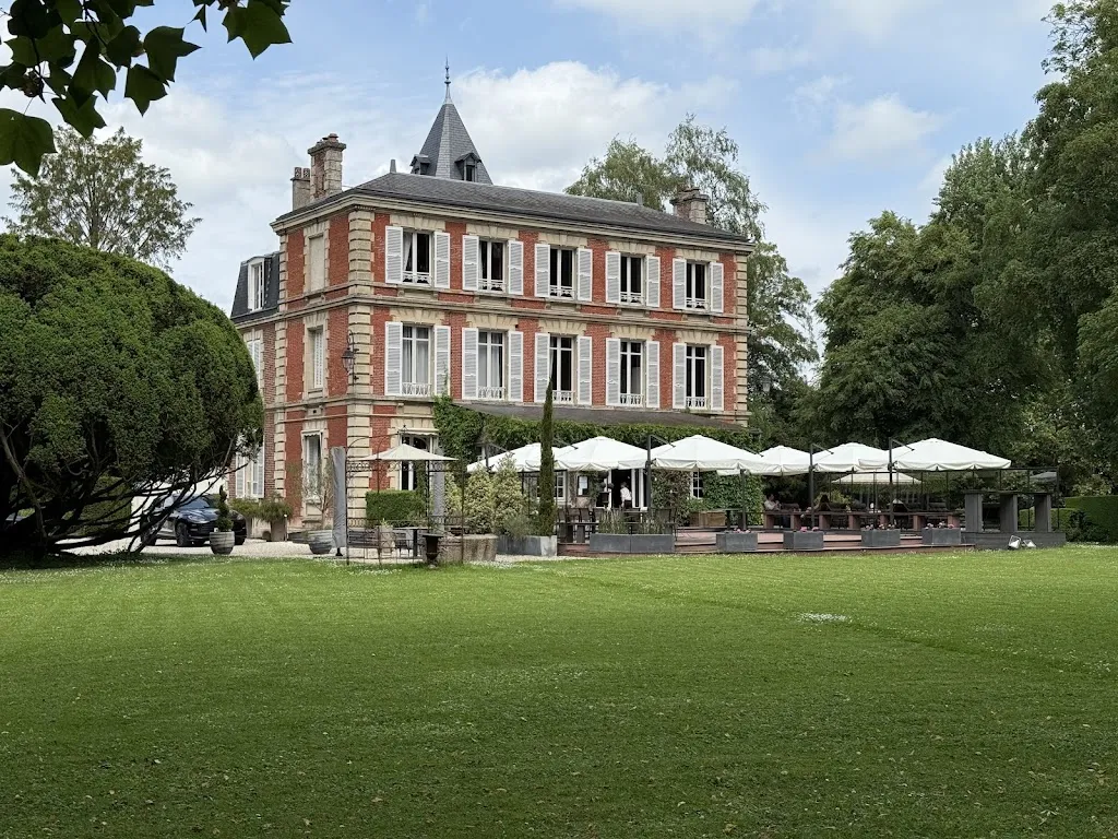 Daniel J_L'Orée de la Forêt_Étouy_review